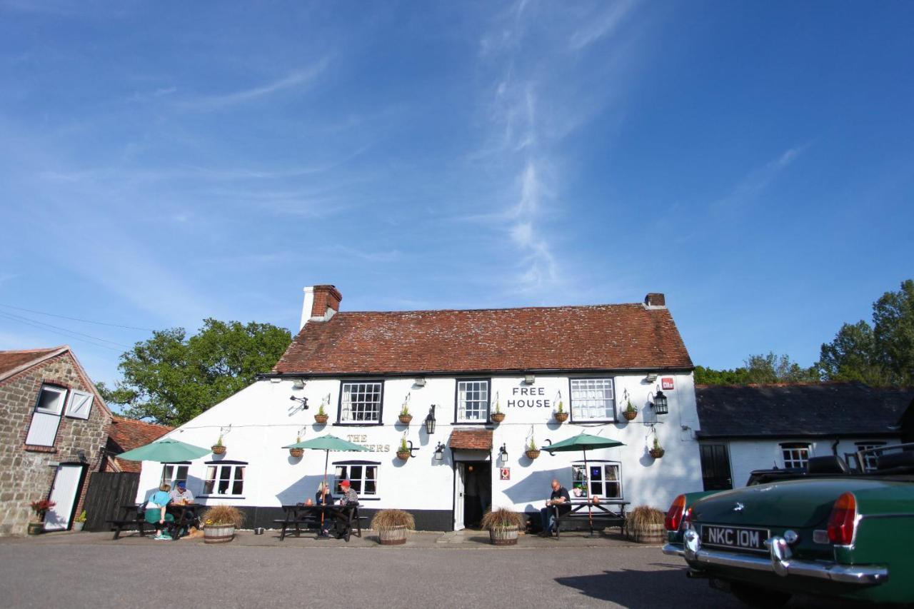 Отель The Cricketers Arms Петвёт Экстерьер фото